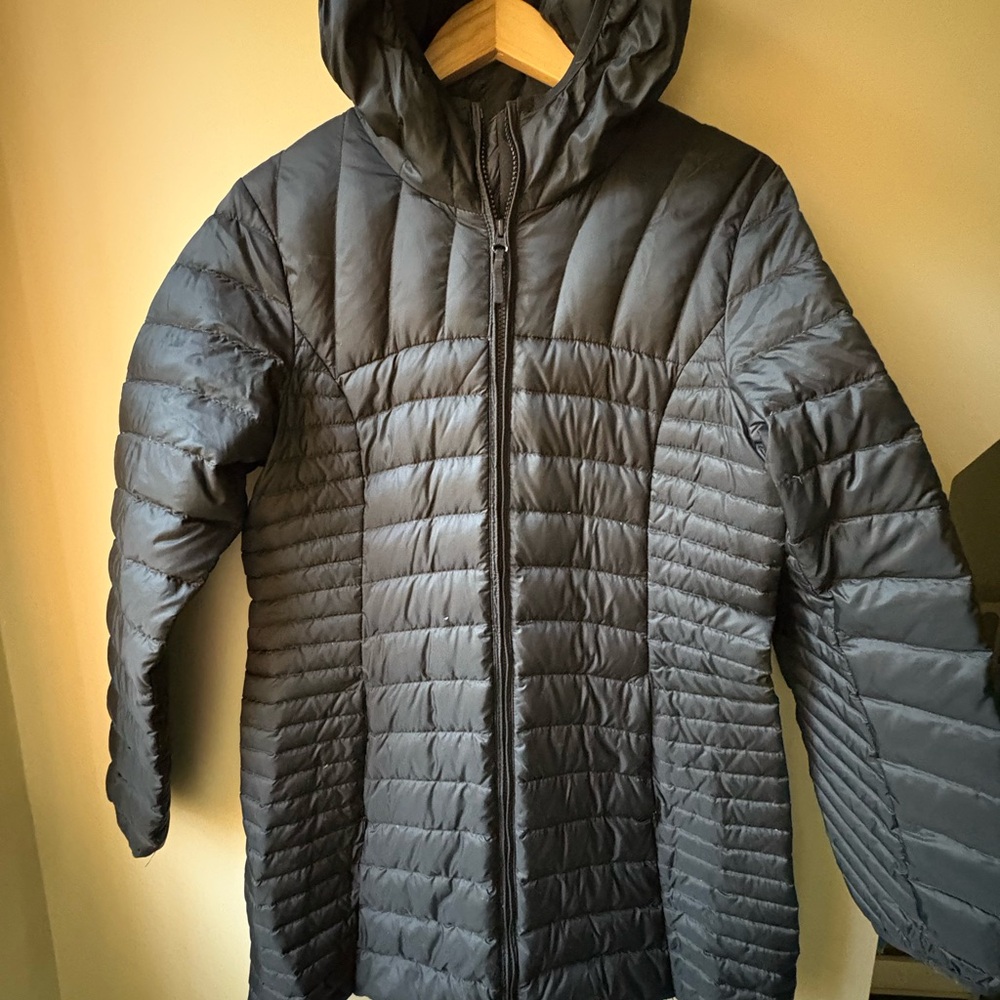 Eddie Bauer Women’s Black Down Puffer Jacket